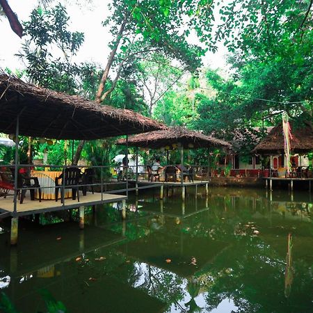 Green Bay Varkala Exterior photo