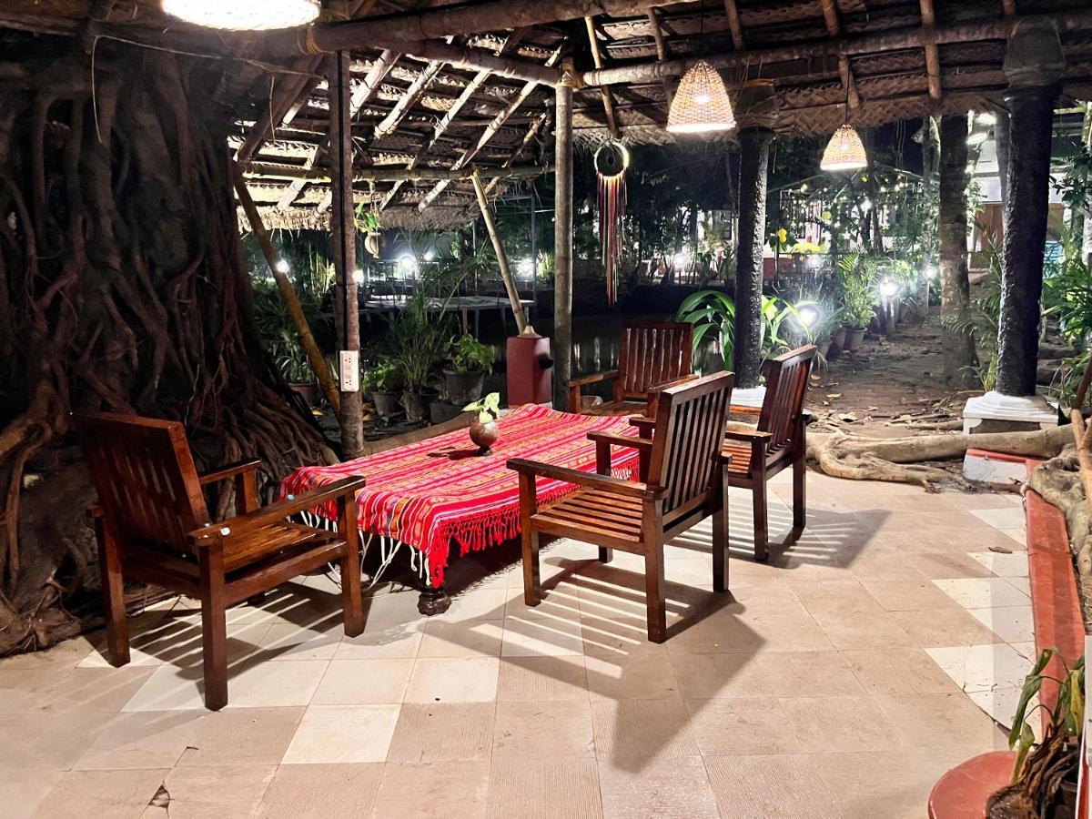 Green Bay Varkala Exterior photo