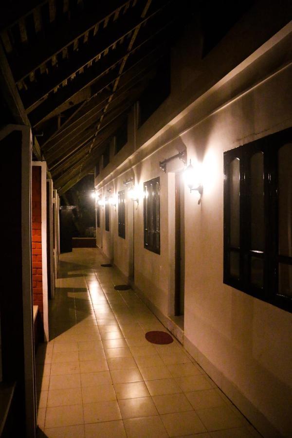 Green Bay Varkala Exterior photo